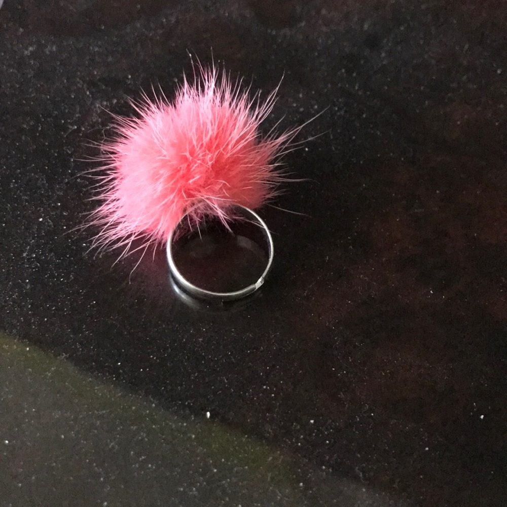 Ring - Picture 2 of 4
